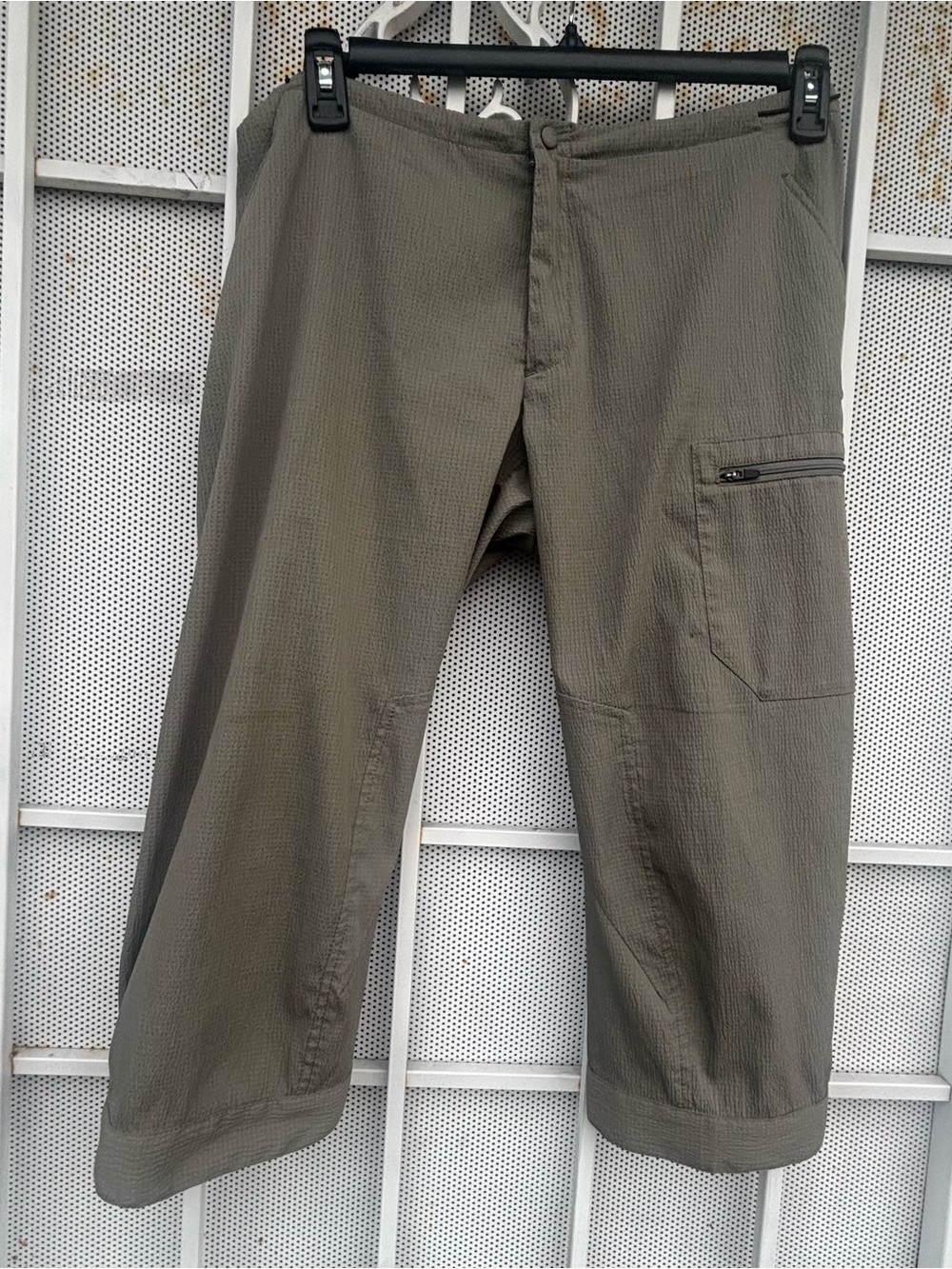 Nike Sphere women M lightweight Capri Golf Pants Adj Waist & Hem W32XL19 Green